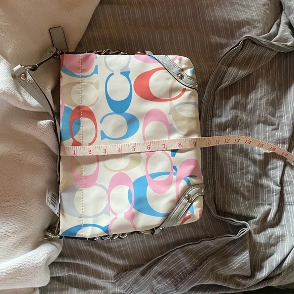 Coach Carly Signature Optic Hobo Bag jacquard fabric silver leather trim/chain - Picture 13 of 16